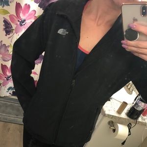 NorthFace Women’s Hardshell jacket